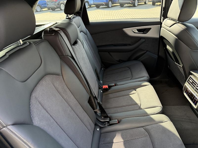 Audi Q7 (2025) 50TDI 210kW S-LINE 7MÍST NZN!! - fotka 36 z 57