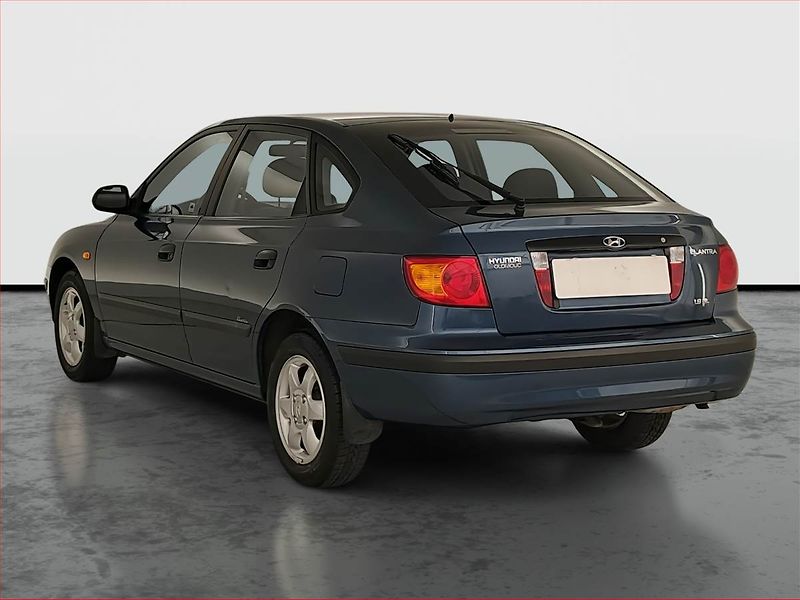 Hyundai Elantra (2003) 1.6, Serv.kniha, po STK - fotka 5 z 15
