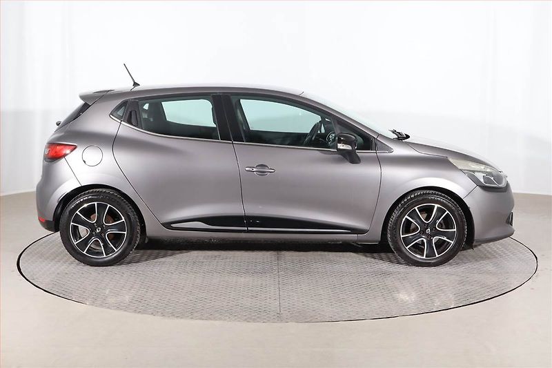 Renault Clio (2015) 1.2 16V, Navi, Tempomat - fotka 6 z 21