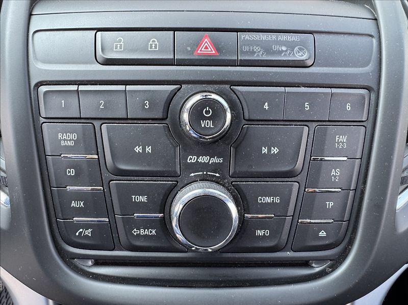 Opel Zafira 1,6 CDTi 100kW TOURER tažné - fotka 37 z 50