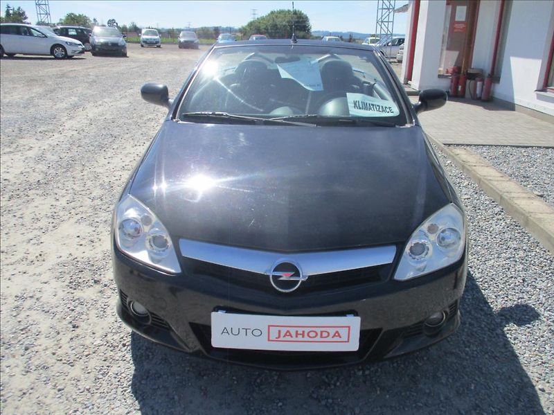 Opel Tigra 1,8 i,klima,serv.kniha, - fotka 2 z 36