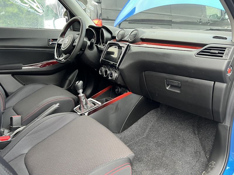 Suzuki Swift NOVÉ VOZIDLO - BEZ DOKLADŮ! - fotka 17 z 19