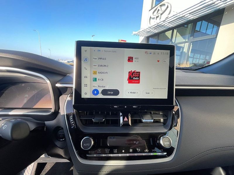 Toyota Corolla Cross 1.8 Hybrid 140 HP STYLE - fotka 17 z 30