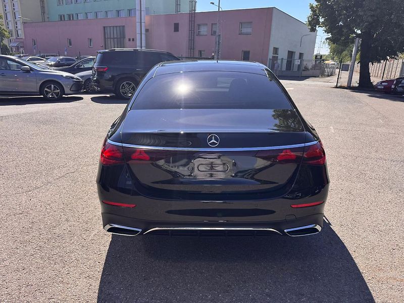 Mercedes-Benz Třídy E (2026) E 450 d 4MATIC - fotka 5 z 24