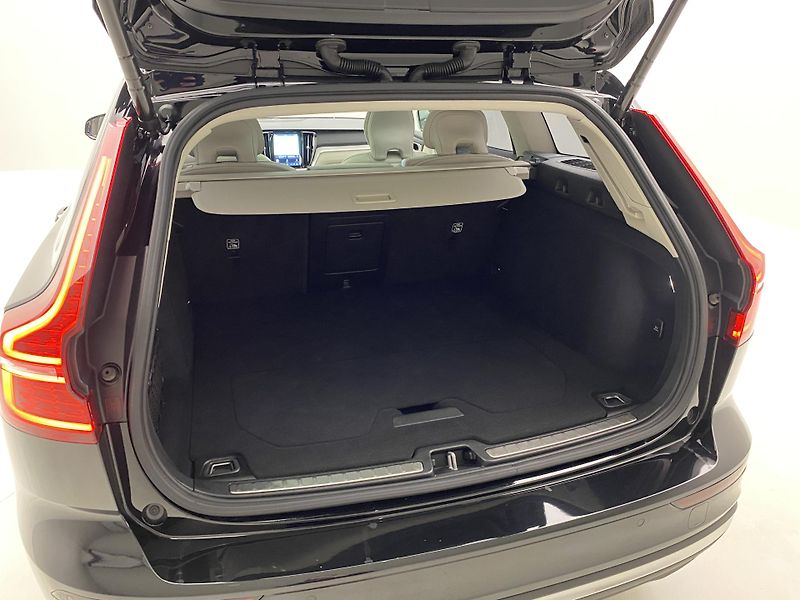 Volvo V60 T6 AWD BRIGHT ULTRA - fotka 6 z 66