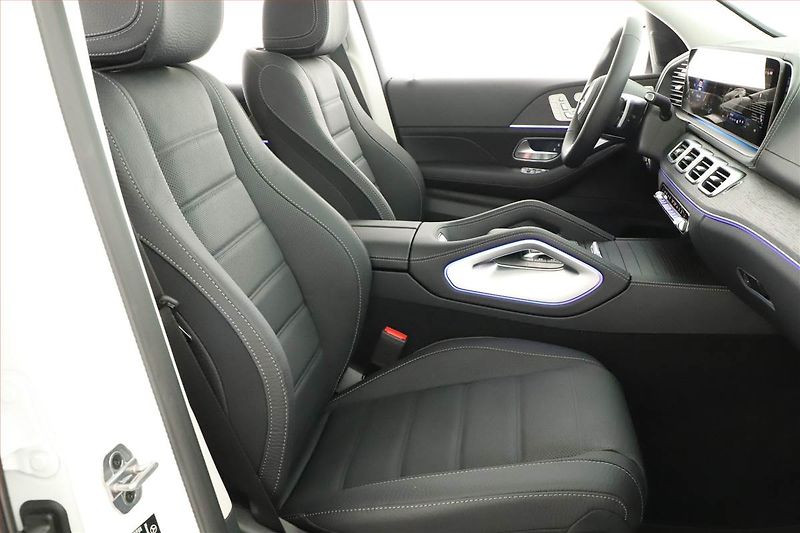 Mercedes-Benz GLS (2025) 450 d 4MATIC, 7Míst - fotka 7 z 25