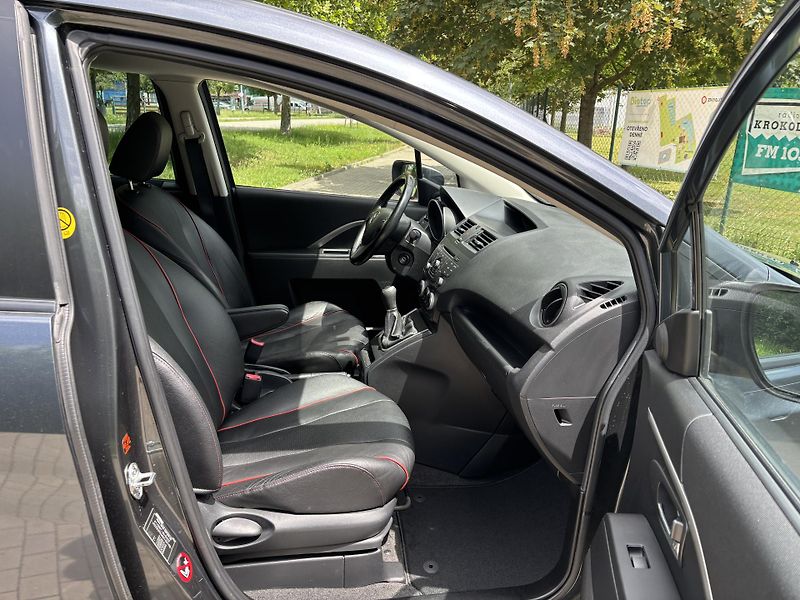 Mazda 5 2.0 Sports-Line 7 míst - fotka 18 z 30