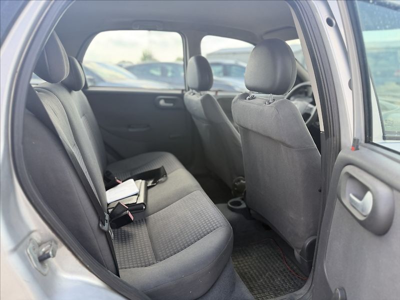 Opel Corsa 1,2 i KLIMA, PO STK - fotka 19 z 22