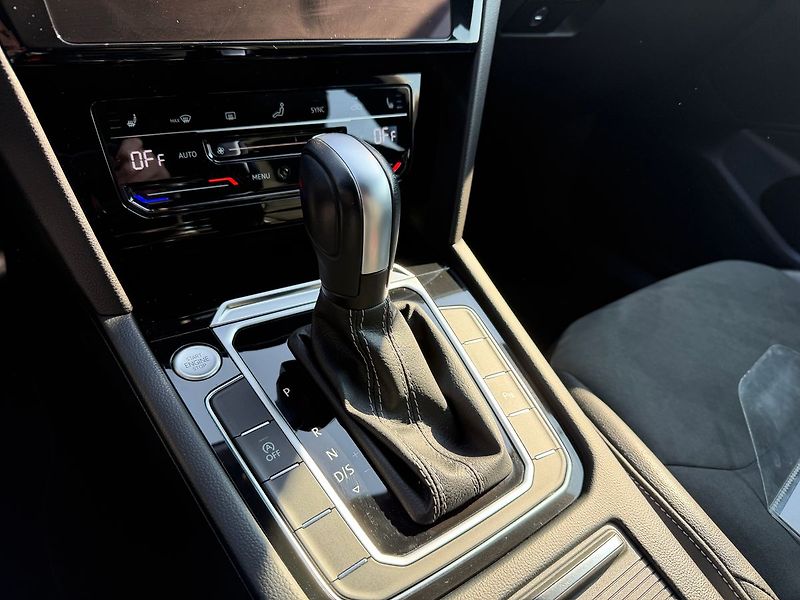 Volkswagen Arteon R-line  2,0TDI 147kW 4M Záruka - fotka 10 z 21