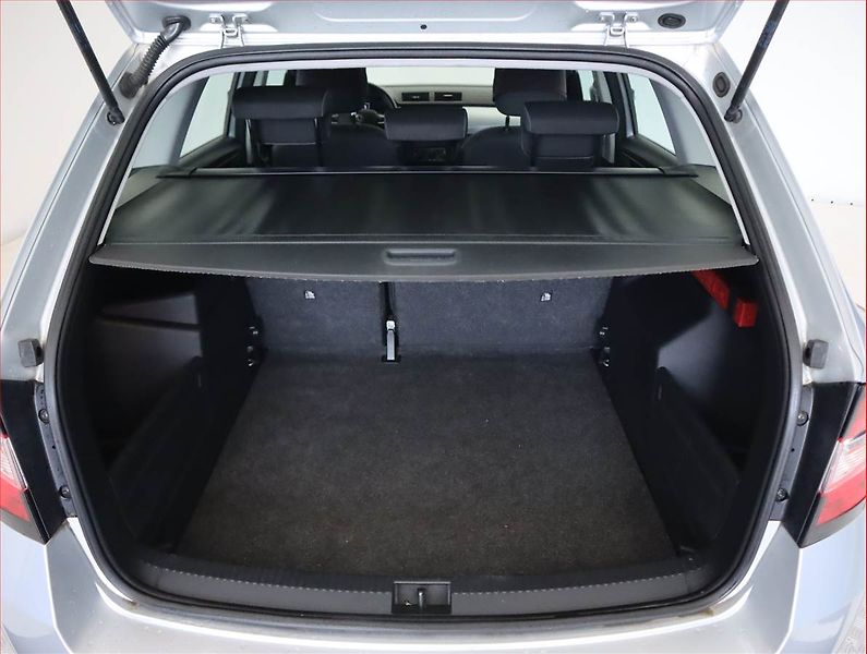 Škoda Fabia (2016) 1.2 TSI, Serv.kniha, Tempomat - fotka 14 z 18