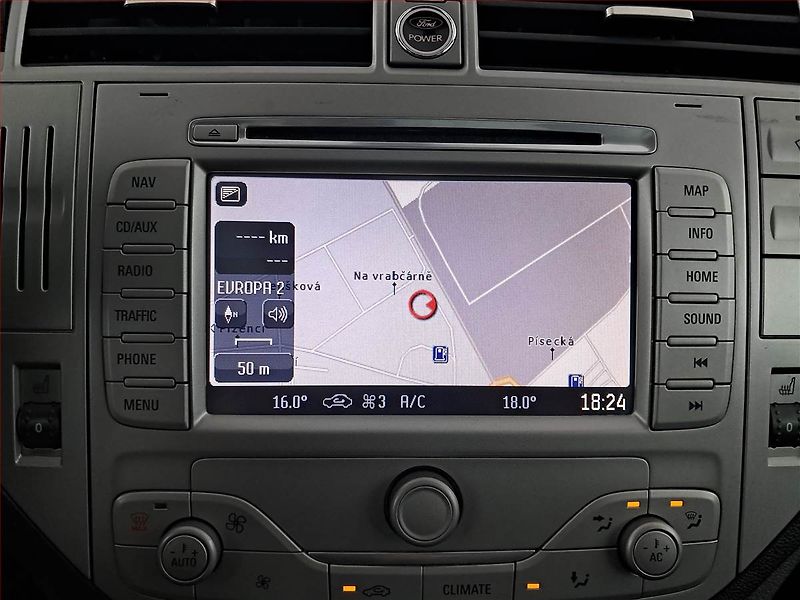 Ford Kuga (2010) 2.0 TDCi, Navi, Tempomat - fotka 13 z 16