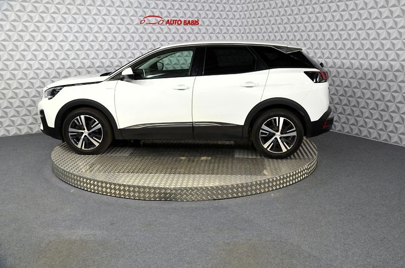 Peugeot 3008 (2020) 1.5bHDi 130 Allure - fotka 6 z 20