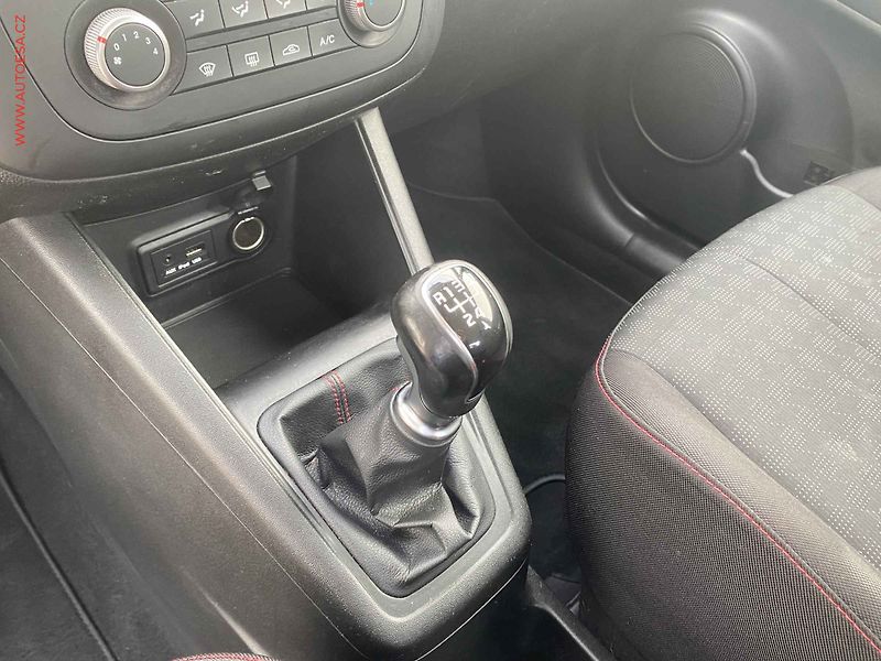 Kia Venga (2018) 1.4 CVVT, Attract - fotka 16 z 16