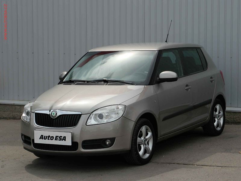 Škoda Fabia (2007) 1.2 HTP, 1.maj,ČR - fotka 3 z 14