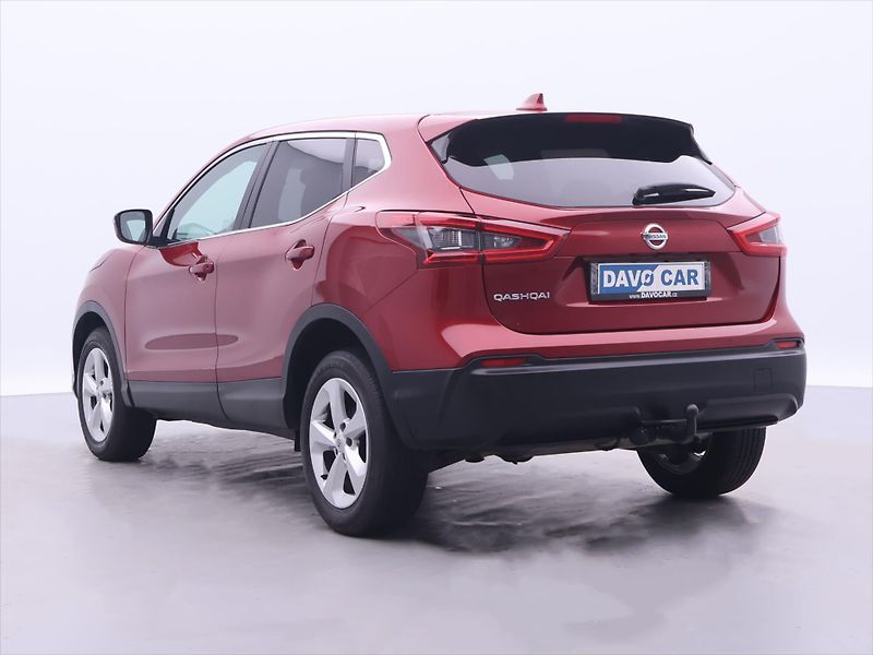 Nissan Qashqai 1,3 DIG-T 117kW Automat Acenta - fotka 5 z 27