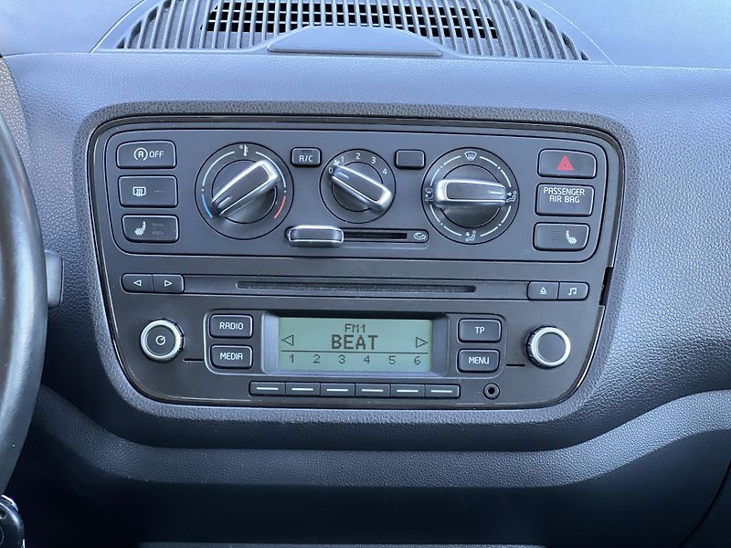 Škoda Citigo 1.0MPi 44kw ABS ASR KLIMA - fotka 17 z 36