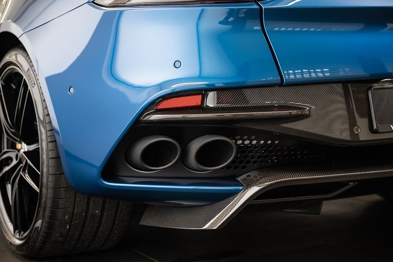 Aston Martin DBS - fotka 29 z 31
