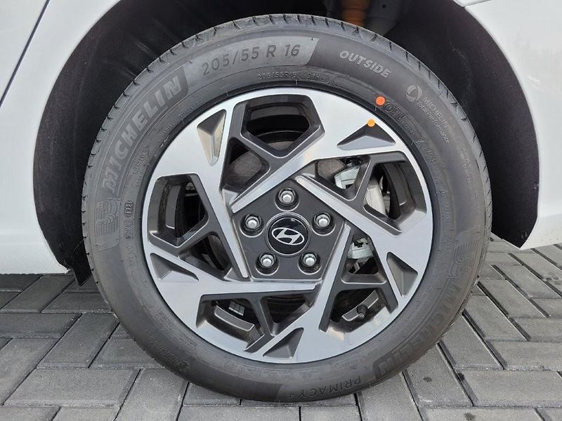 Hyundai i30 (2026) WG 1,6 T-GDI DCT GO CZECH   - fotka 9 z 14