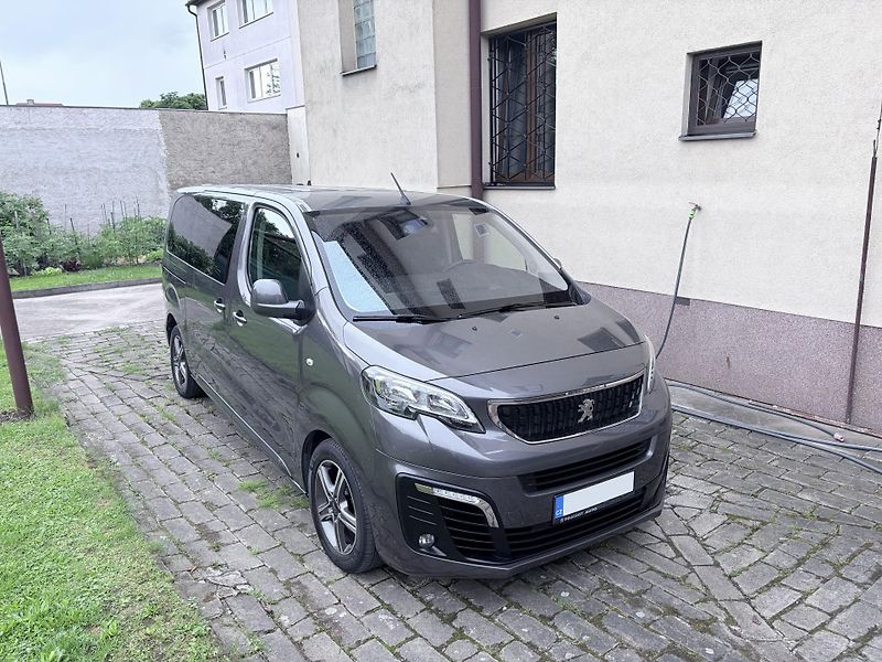 Peugeot Traveller (2018)  2.0 BlueHDi, 8 míst - fotka 1 z 27