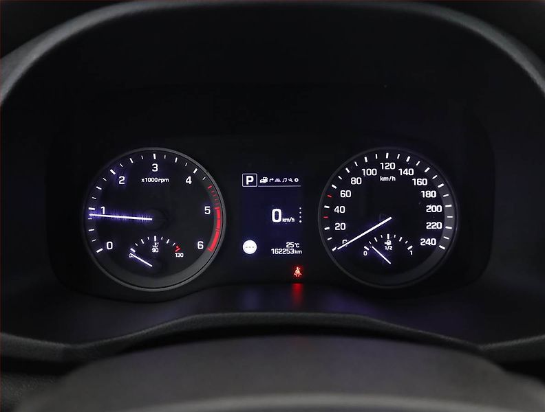 Hyundai Tucson (2016) 1.7 CRDi, Automat, Serv.kniha - fotka 9 z 17