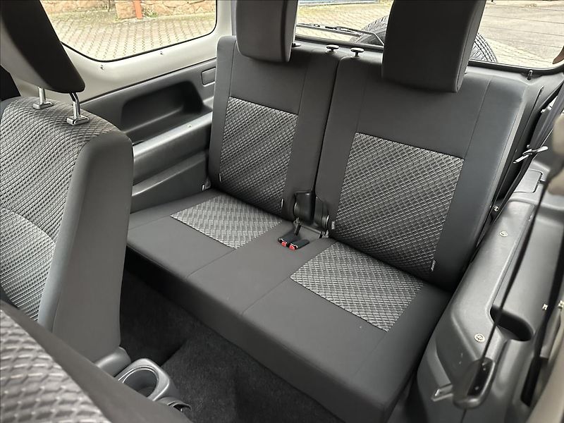 Suzuki Jimny 1,3 RANGER 1.majitel - fotka 13 z 18