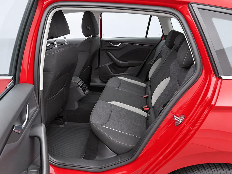 Škoda Scala 1,0 TSI 85kW Style CZ LED - fotka 14 z 34
