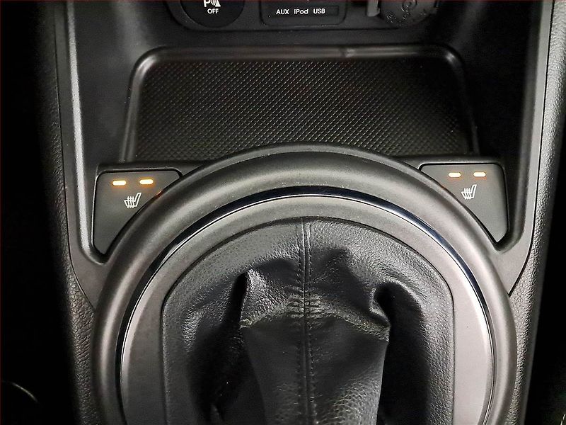 Kia Sportage (2013) 1.7 CRDi, nová STK, dobrý stav - fotka 18 z 22