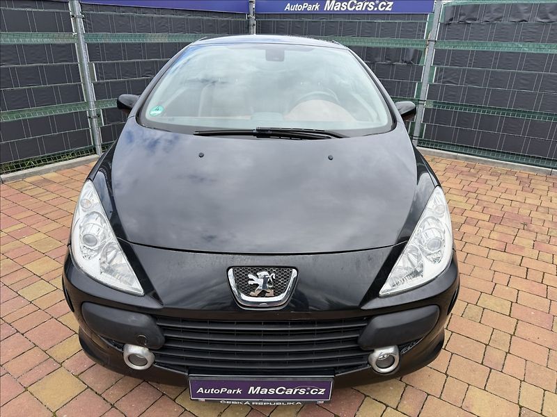 Peugeot 307 CC 2.0 i - fotka 2 z 14