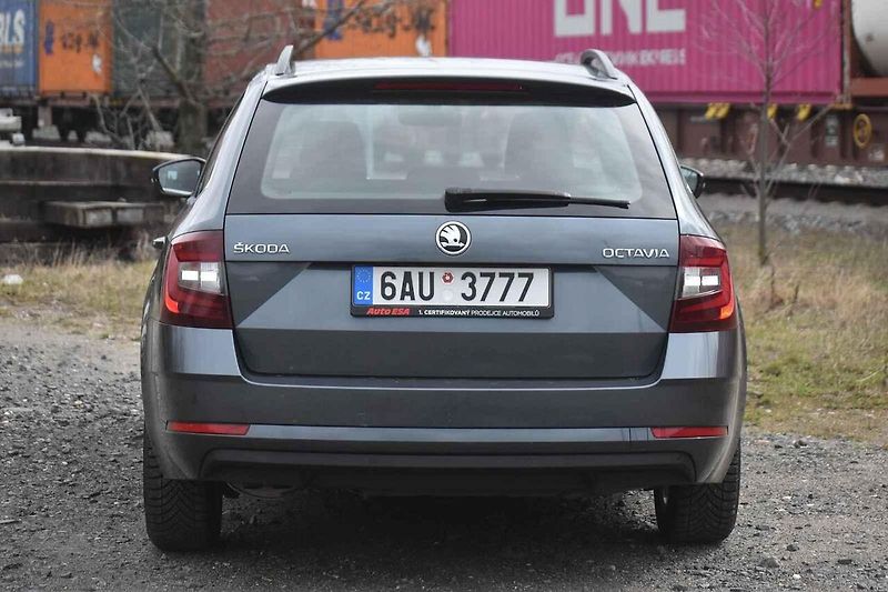 Vyzkoušeli jsme exemplář Octavie Combi s motorem TDI z roku 2018.