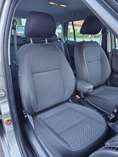 Škoda Fabia 1.2 TSI 63kW,KLIMA,TEMPOMAT - fotka 27 z 50