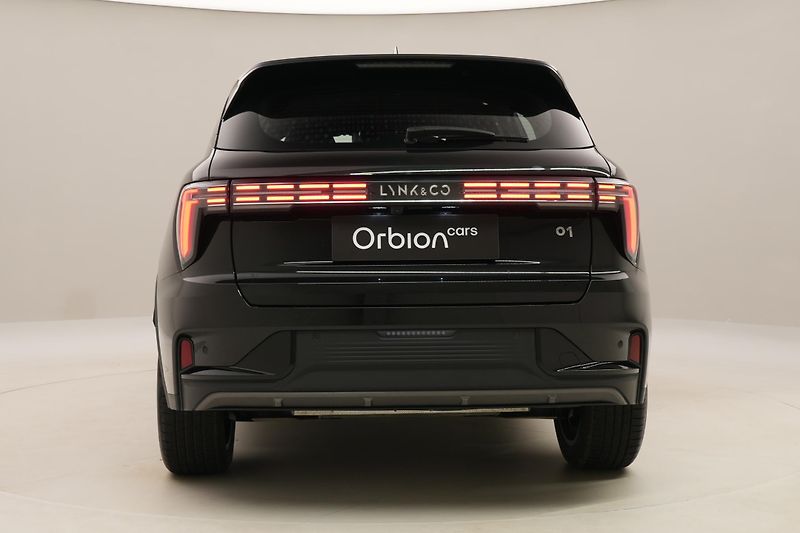 Lynk & Co 01 (2025) CORE PHEV AUT CZ 1.maj - fotka 10 z 96