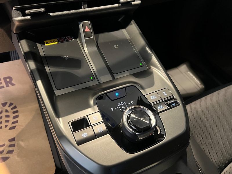 Subaru E-Outback 74.7 kWh AWD Limited - fotka 11 z 16