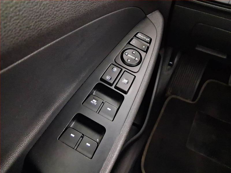 Hyundai Tucson (2019) 2.0 CRDi, 4X4, ČR,1.maj - fotka 18 z 20