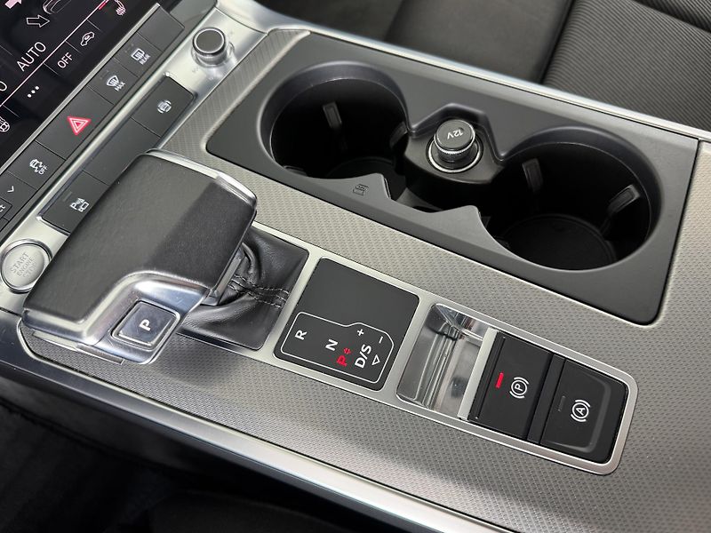 Audi A6 Avant 40TDI Sport*REZERVACE! - fotka 24 z 37