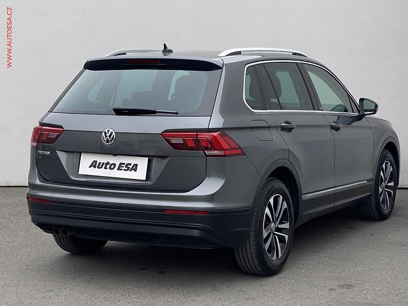 Volkswagen Tiguan (2020) 1.5 TSi, IQ Drive, LED, +kola - fotka 4 z 18