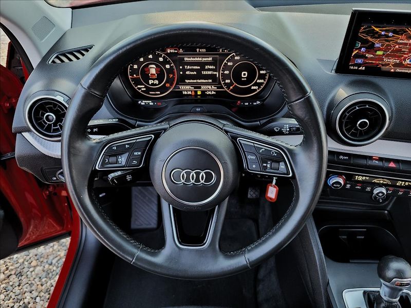 Audi Q2 1,5 AUT,TFT,Výhř,digiAC,navi - fotka 18 z 41