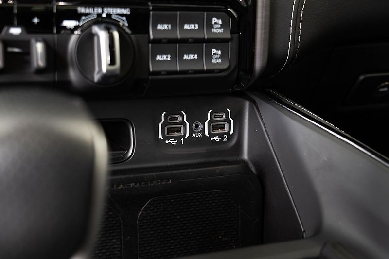 Dodge Ostatní TRX/Harman Kardon/360 - fotka 15 z 29