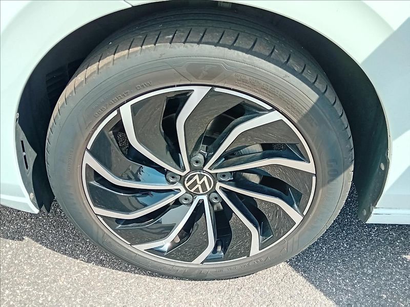 Volkswagen Golf Variant 1,0 TSi 81 kW LIFE  8 REZERVAC - fotka 21 z 22