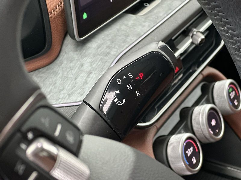 Škoda Kodiaq (2024) 2.0 TDI 4x4 DSG Exclusive Sele - fotka 17 z 41