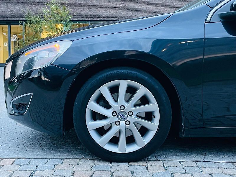 Volvo S60 2.0D 120KW 5VÁLEC VÝHŘEV SENZO - fotka 44 z 44
