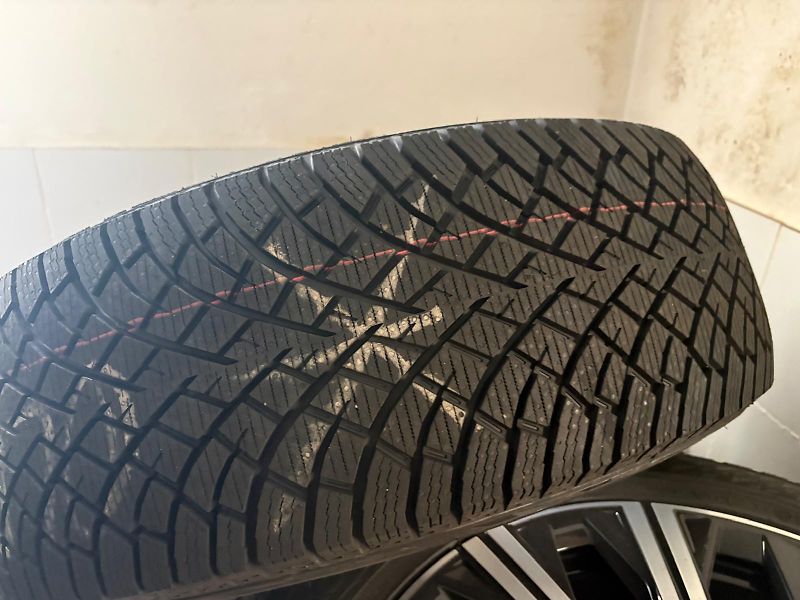 Jeep Wrangler (2022) Rubicon 4xe Unlimited 4x4 / ČR - fotka 52 z 52
