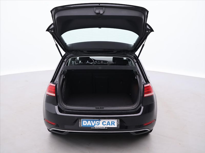 Volkswagen Golf 1,4 TSI 92kW CZ Comfortline - fotka 9 z 30