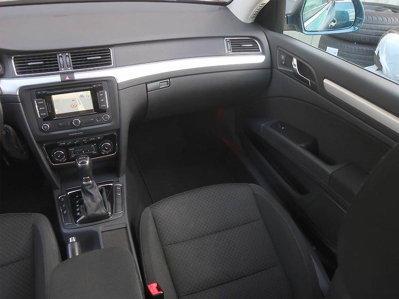 Škoda Superb (2014) Ambition 2.0 TDI, Automat - fotka 8 z 19