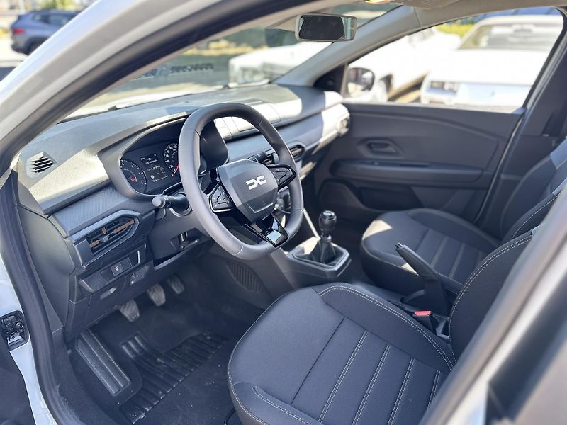 Dacia Sandero (2026) STEPWAY TCe 110 - SKLADEM - fotka 7 z 16