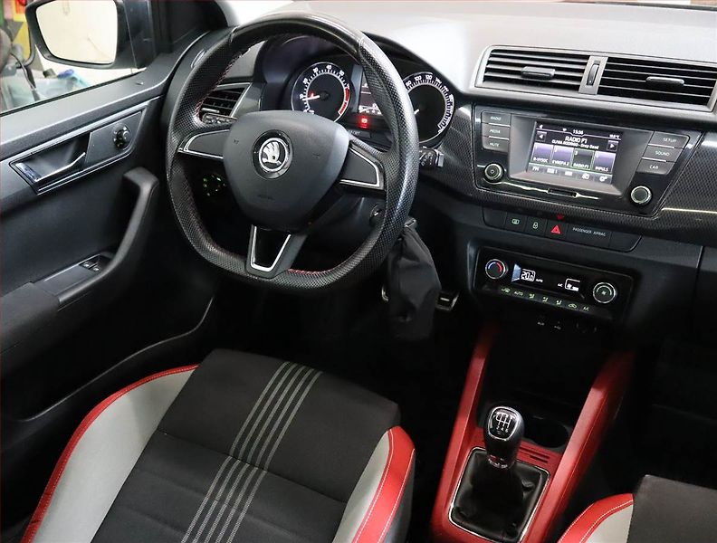 Škoda Fabia (2016) Monte Carlo 1.2 TSI, Xenony - fotka 7 z 22