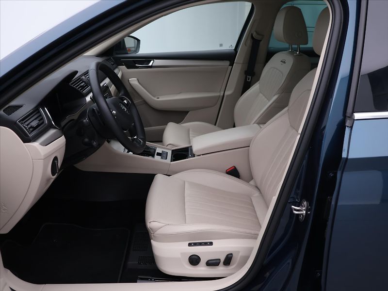 Škoda Superb 2.0 TDI 147kW DSG L&K DPH CZ - fotka 12 z 30
