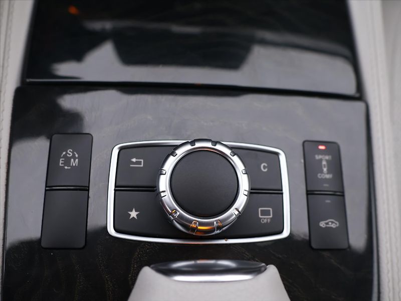 Mercedes-Benz CLS 3,0 350d 190kW 4Matic CZ DPH - fotka 19 z 28