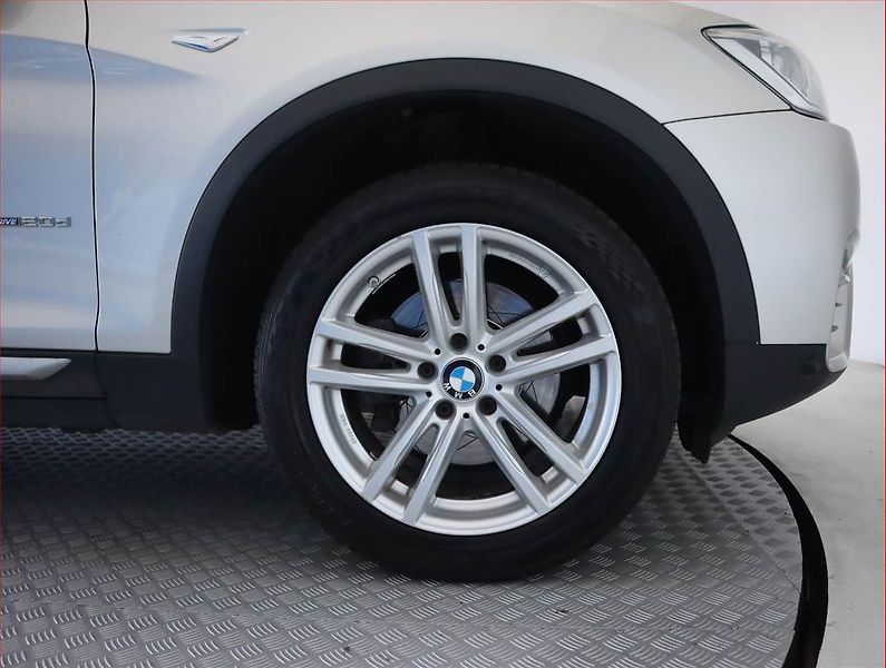 BMW X4 (2019) xDrive20d - fotka 15 z 22