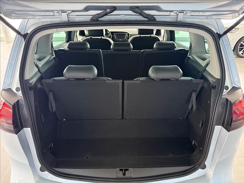 Opel Zafira 1,4   103kW,SERVISKA,2.MAJ,7MÍ - fotka 24 z 26