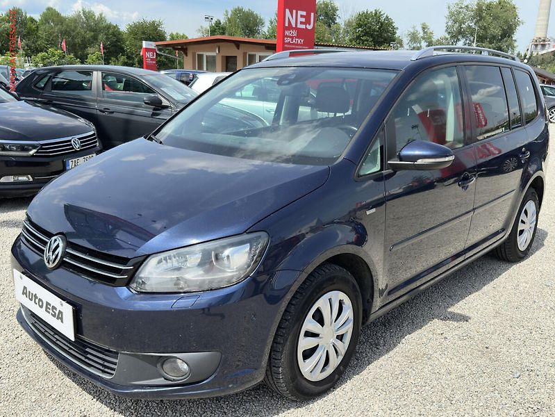 Volkswagen Touran (2013) 1.6 TDi DSG, DSG, AC - fotka 3 z 19